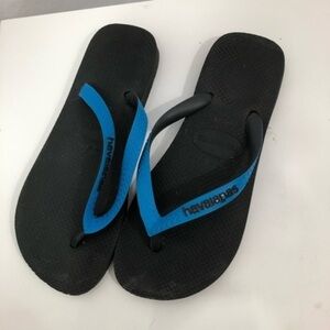 💥 SALE! 3/$20!!!
Havaianas flip-flops